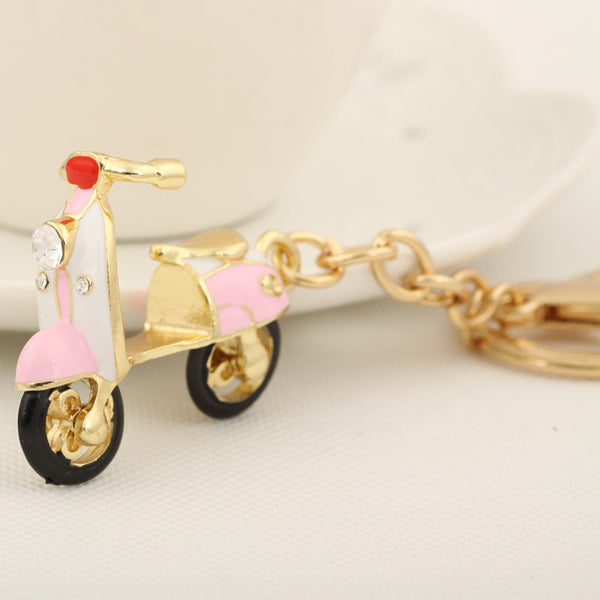 Small Cute 3D Motorcycle Keychain Fashion Rhinestone Trinket Metal Key Chain Ring for Women Gift Bag Purse Charm Pendant Jewelry